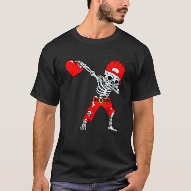 Camiseta Dabbing Skeleton With Heart Love Valentine's Day B (Frente)