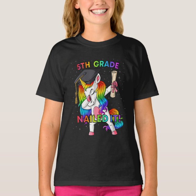 Camiseta Dabbing Unicorn 5 Graduação de Ti Nails (Frente)