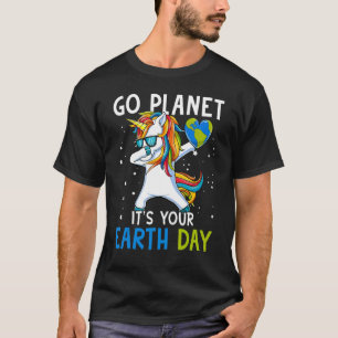 Camiseta Dabbing Unicorn Earth Day 2022 Go Planet É seu