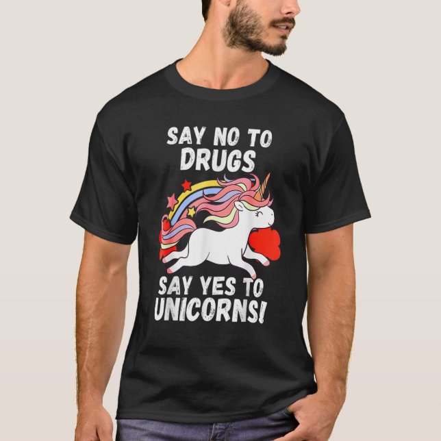 Camiseta Dabbing unicorn Vestimos Vermelho Para A Semana Ve (Frente)