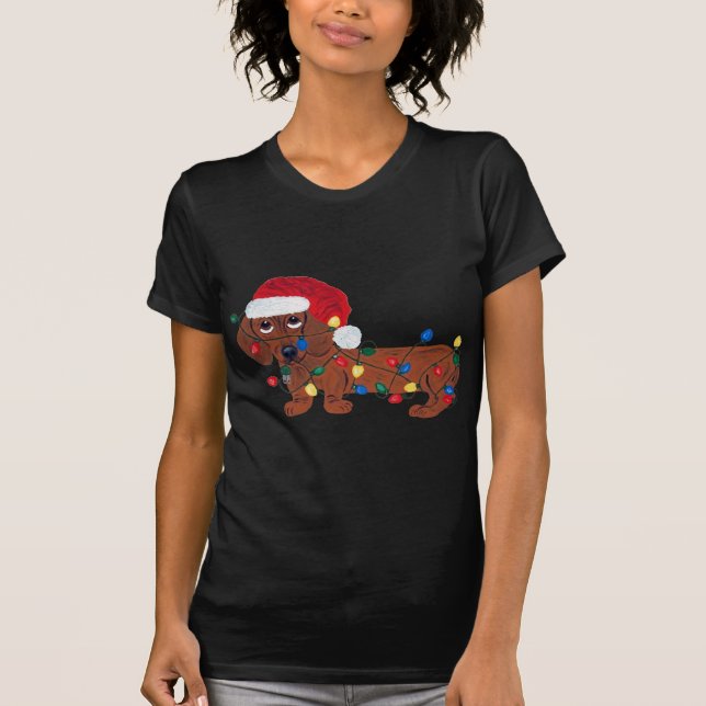 Camiseta Dachshund Tangled nas luzes de Natal (vermelhas) (Frente)