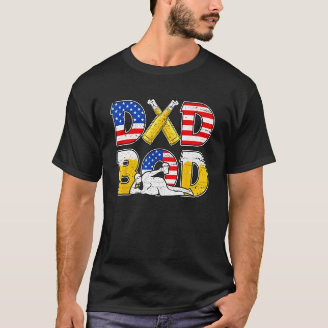 Camiseta Dad Bod Drinking Love Gym Funny USA Flag Beer Fath (Frente)