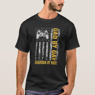 Camiseta Dad By Day Guardian By Night Video Games