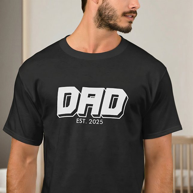 Camiseta Dad Established 2025 Bold Typography T-Shirt (Criador carregado)