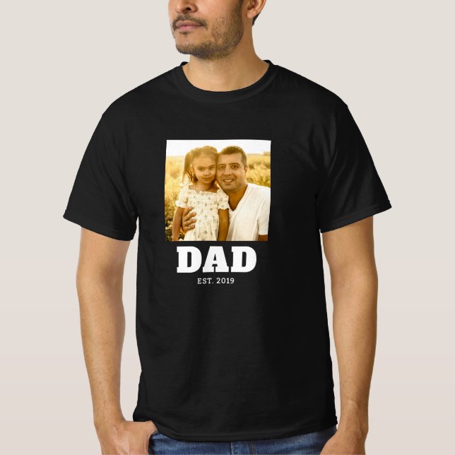 Camiseta Dad Established Script Photo T-Shirt (Frente)