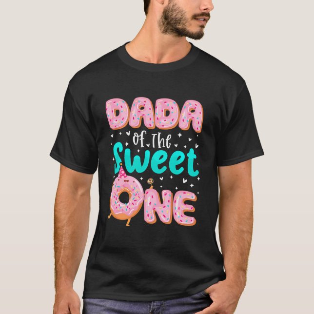 Camiseta Dada Da Fama De Tema De Uma Rosquinha Doce (Frente)