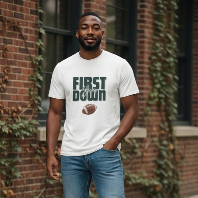 Camiseta Daddy's First Year Down Football Graphic T-Shirt (Criador carregado)