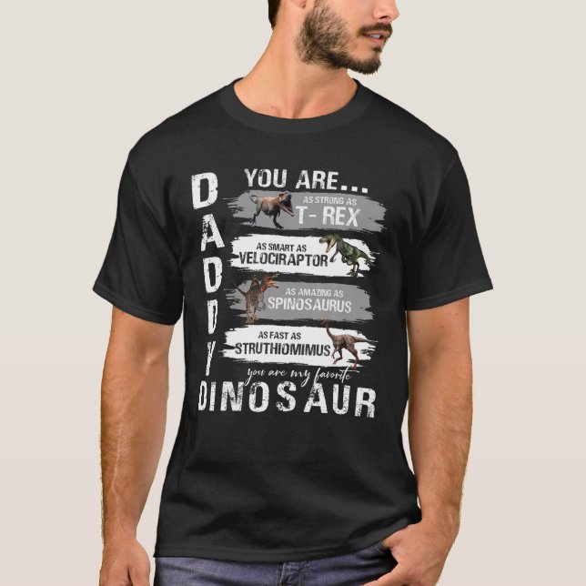 Camiseta Daddysaurus Dinosaur Pai Dino Família Matando Re (Frente)
