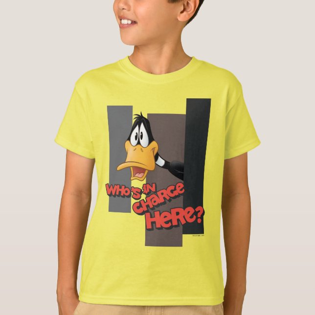 Camiseta DAFFY DUCK™ "Quem está no comando aqui" (Frente)