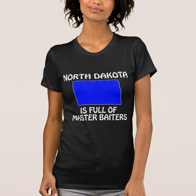 Camiseta Dakota do Norte - Cheio de Mestres da Isca (Frente)