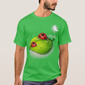 Camiseta Dama Bonita Inseto numa Folha Verde