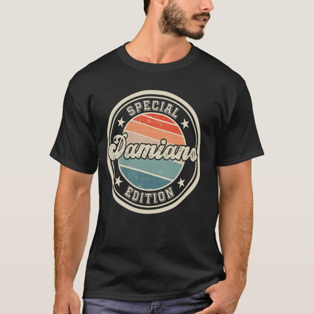 Camiseta Damiano Special Edition tem um nome próprio Da (Frente)