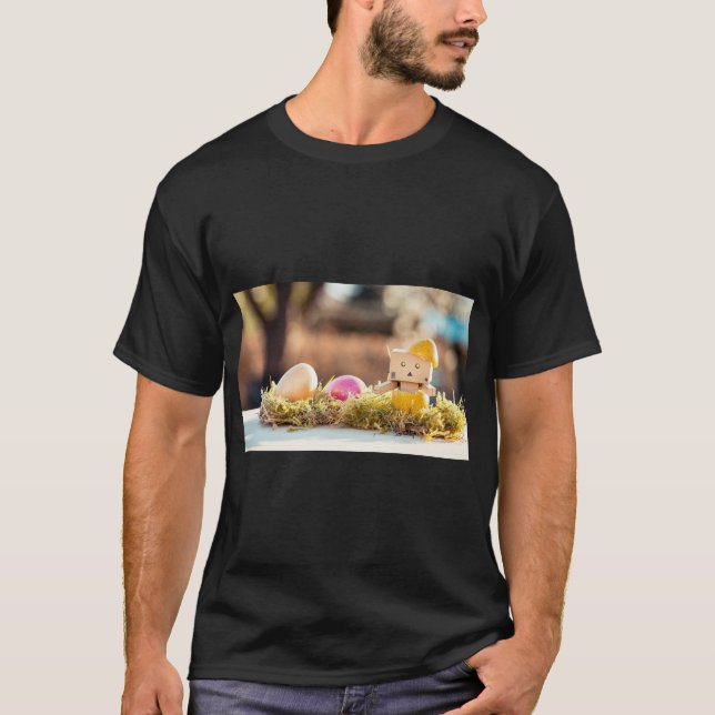 Camiseta Danbo com Víblias de Ovos de Páscoa (Frente)
