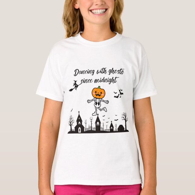 Camiseta Dancing With Ghost Since Midnight | Funny t shirt (Frente)