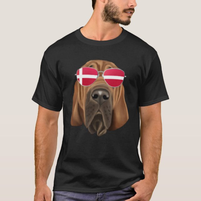 Camiseta Danish Flag Bloodhound Dog Denmark Pocket (Frente)