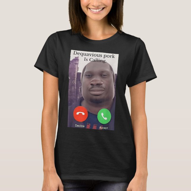 Camiseta Daquavious Pork Chama-Se Meme John Pork Meme (Frente)