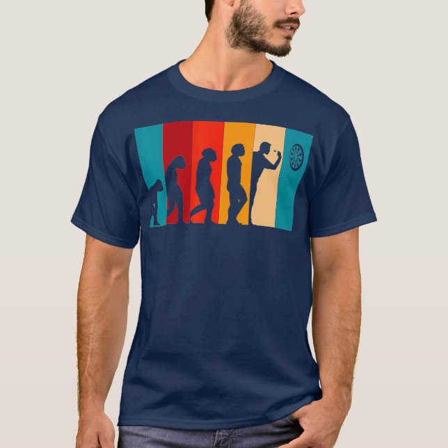 Camiseta Dardos Evolution Engraçado Retro Jogadores de Arte (Frente)