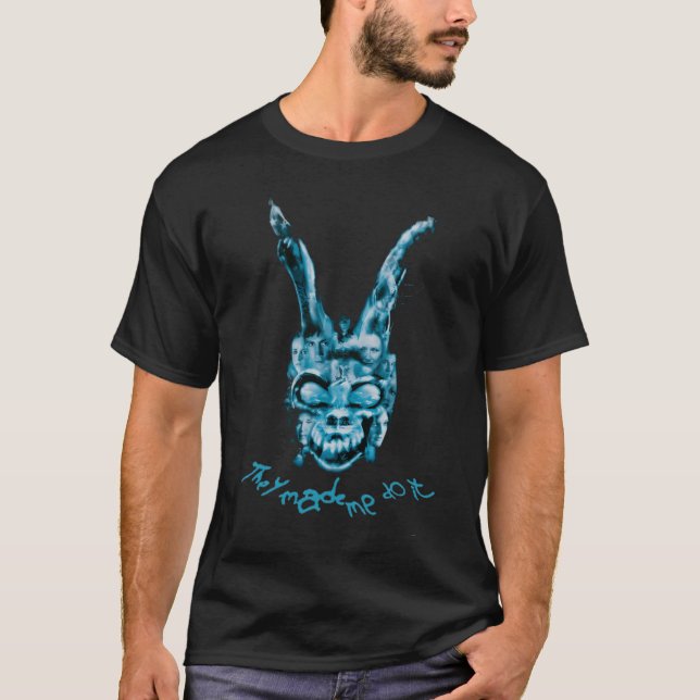 Camiseta Darko - Eles Me Fizeram Fazer Isso Clássico (Frente)