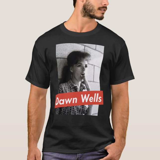 Camiseta DAWN WELLS Essential T-Shirt (Frente)