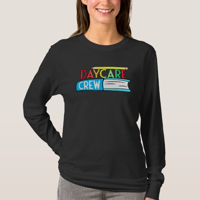 Camiseta Daycare Crew Provider Pré-Escolar Professora Assis (Frente)
