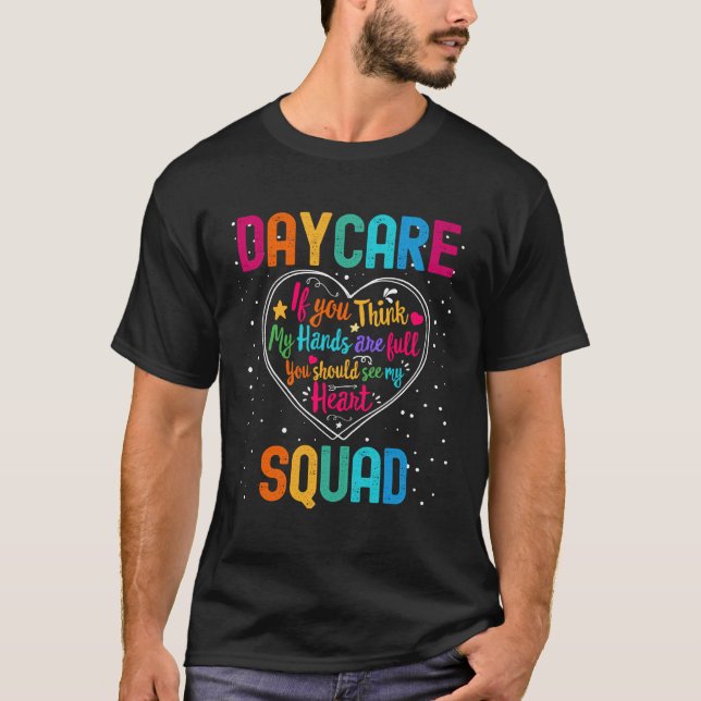 Camiseta Daycare Squad Appreciation Week Back to School Hea (Frente)