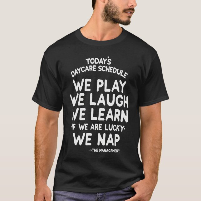 Camiseta Daycare  We Play We Laugh We Learn (Frente)