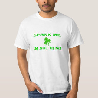 Camiseta DayDrinker espanca-me que eu não sou irlandês