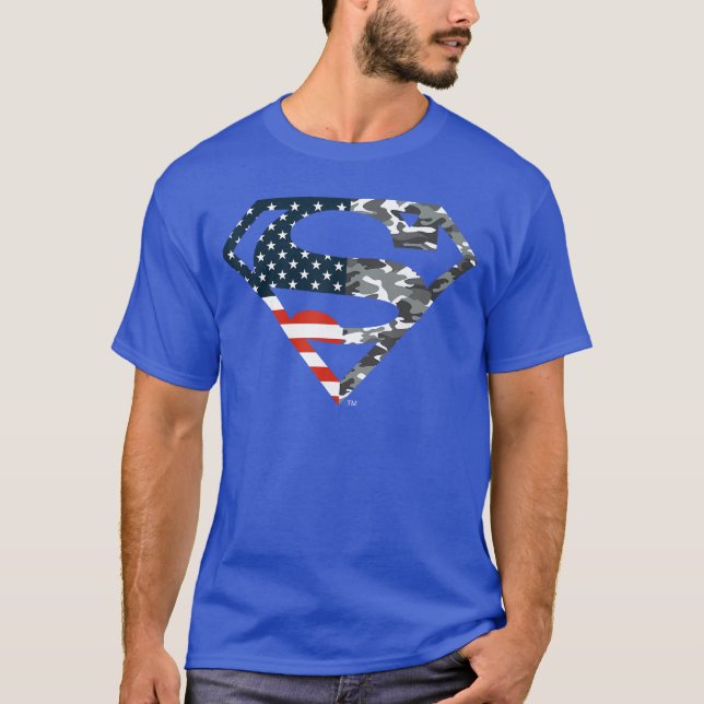 Camiseta DC Comics Superman American Flag Camo Logo (Frente)