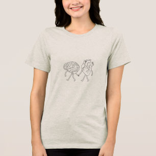 Camiseta de arte linear de coração e cérebro para