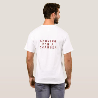 Camiseta de Bateria Fraca – Divertido “Procurando 