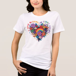 Camiseta de Coração Floral Vibrante Amor em Cor Po