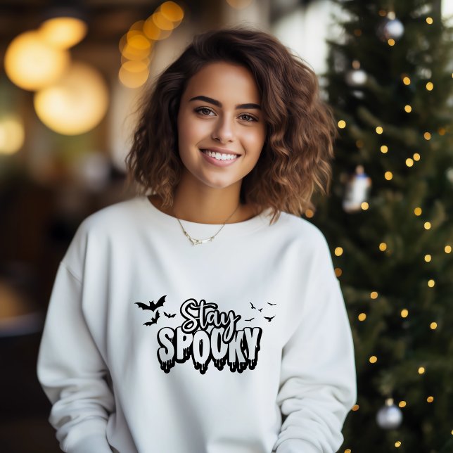 Camiseta de Dia das Bruxas Minimalista (Criador carregado)