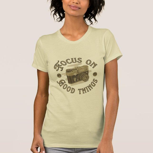 camiseta de dizer positivo focar em coisas boas (Frente)