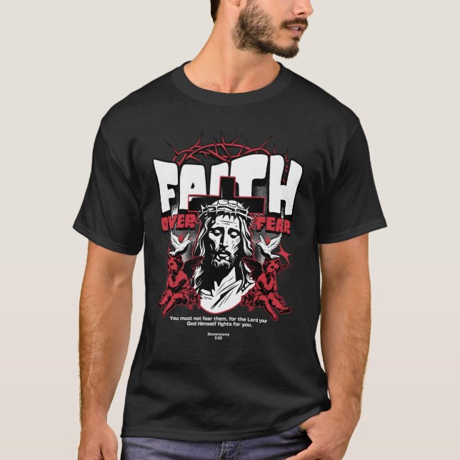 Camiseta de Escritura Negrita Fé sobre Medo (Frente)