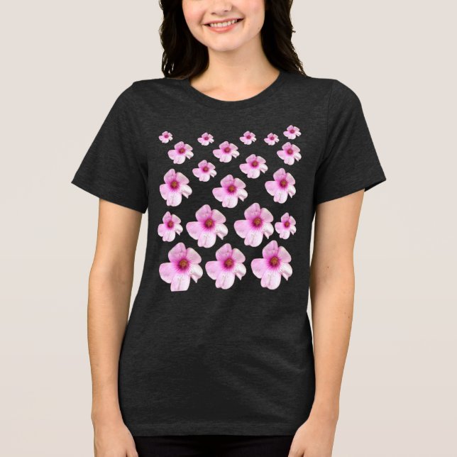 Camiseta de Flor de Rosa Suave com Padrão de Carvã (Frente)