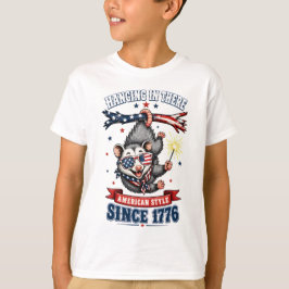 Camiseta de Gambá Pendurado do Dia 4 de Julho