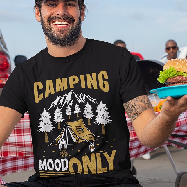 Camiseta de Humor de Acampamento Vida ao Ar Livre (Criador carregado)