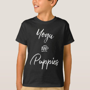 Camiseta de Ioga e Cachorrinhos, Fico em Casa com