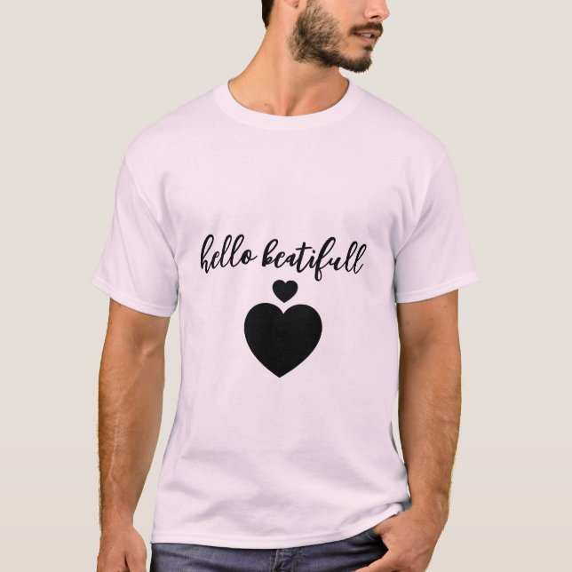 camiseta de manga curta com desenho de coração (Frente)