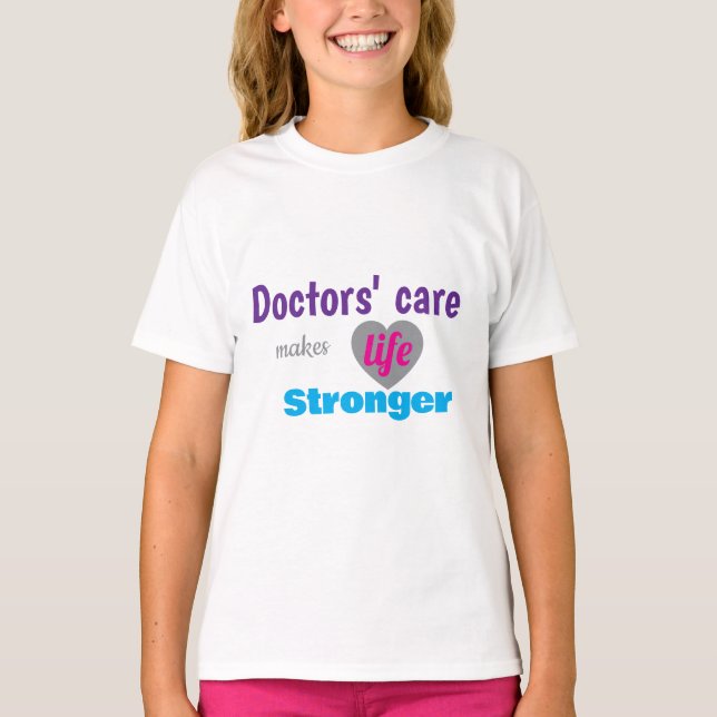 Camiseta de Médico – O Cuidado Torna a Vida Mais F (Frente)