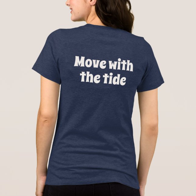 Camiseta de texto de estilo de vida calmo 'Siga a  (Verso)