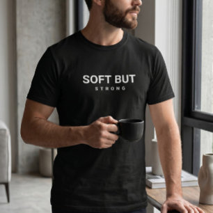 Camiseta de Tipografia Minimalista Suave Mas Forte