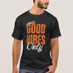 Camiseta de Tipografia Urbana Streetwear Vibrações