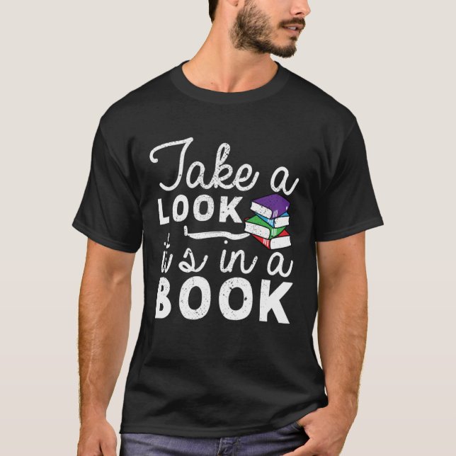 Camiseta Dê Uma Olhada Em Um Bookworm De Leitura 2 (Frente)