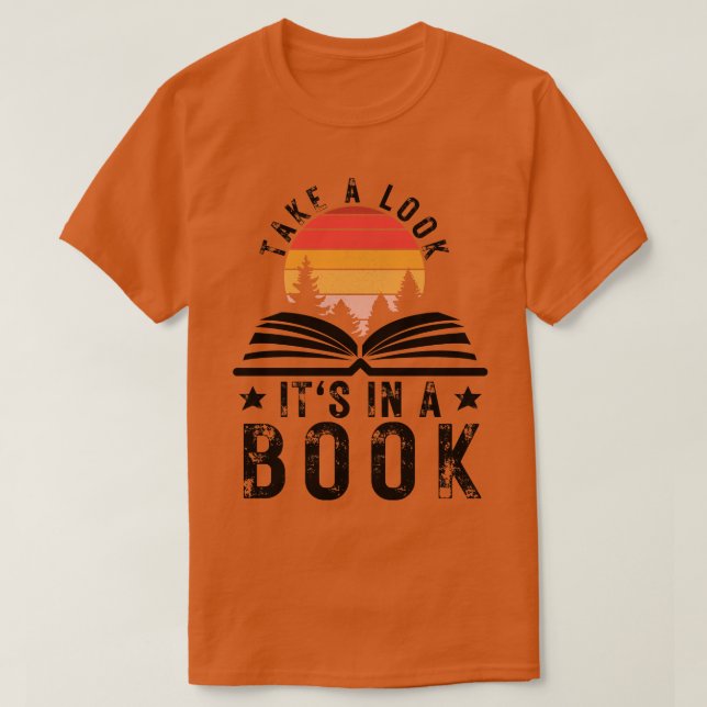 Camiseta Dê uma olhada no Livro 8 (Frente do Design)