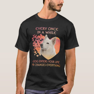 Camiseta De Vez Em Quando Um Berger Blanc Suisse Entra