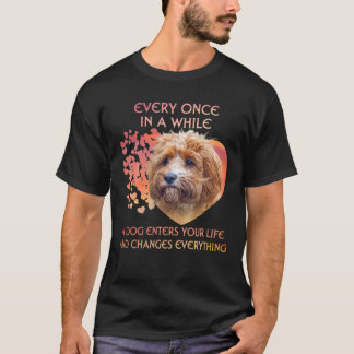 Camiseta De Vez Em Quando Um Cavapoo Entra Em Você