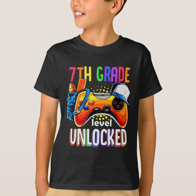 Camiseta De Volta à Escola 7º Sétimo Ano Nível Desbloqueado (Frente)