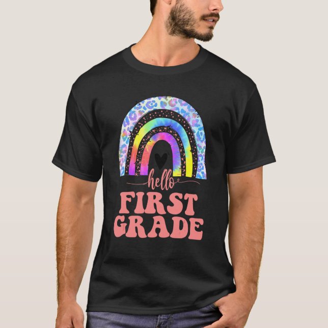 Camiseta De Volta à Escola Boho Arco-Íris Olá Primeiro Ano (Frente)