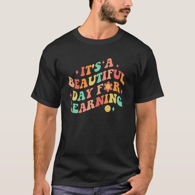 Camiseta De volta à escola é um belo dia para aprender (Frente)